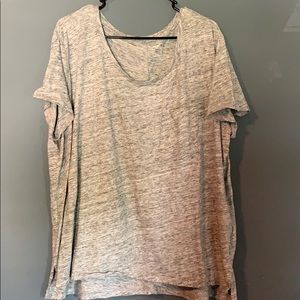 Old navy boyfriend high low T-shirt